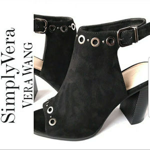 Simply Vera, Vera Wang! Brand new Shoes!